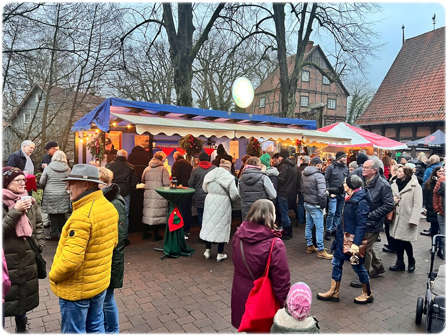 Weihnachtsstand vom Lions Club Wienhausen-Flotwedel auf dem Weihnachtsmarkt Wienhausen 2024