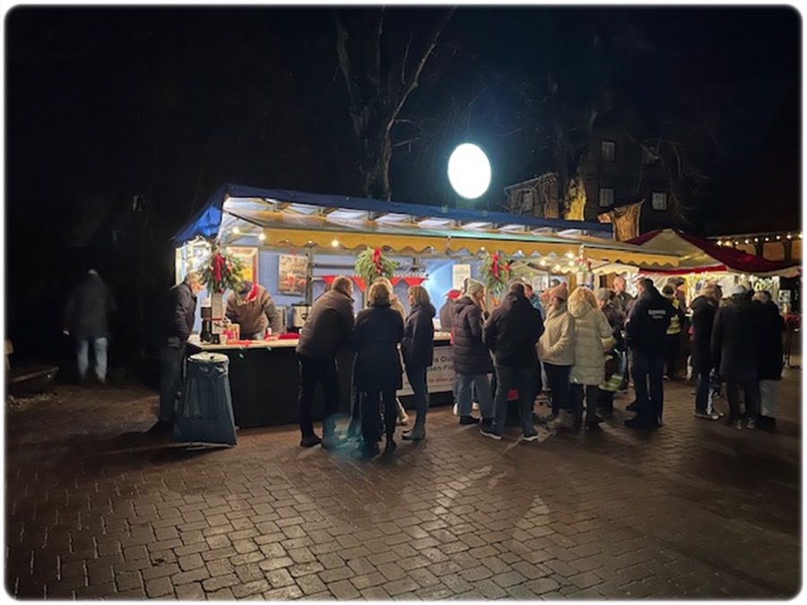 Weihnachtsstand vom Lions Club Wienhausen-Flotwedel auf dem Weihnachtsmarkt Wienhausen 2024