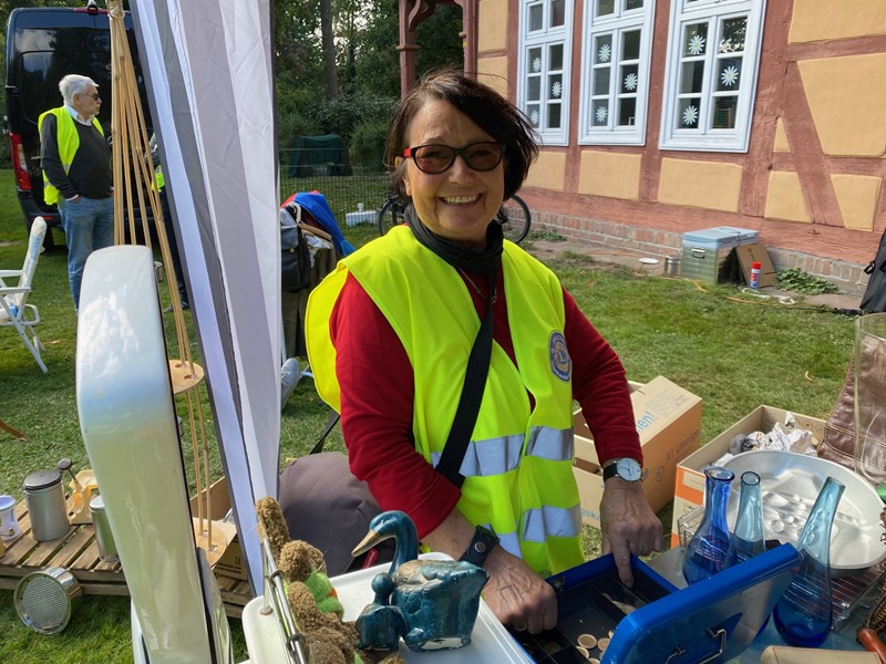 Lions Club Wienhausen-Flotwedel auf dem Flohmarkt im September 2024