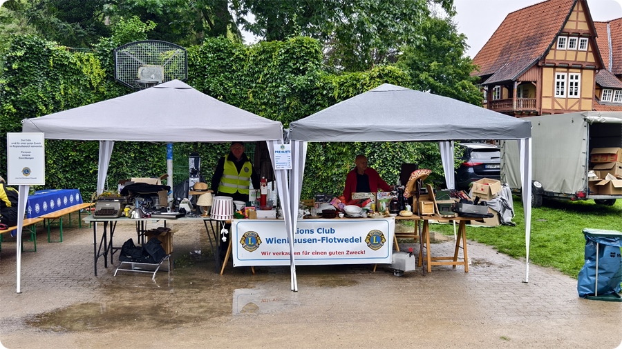 Lions Club Wienhausen-Flotwedel auf dem Flohmarkt am 02. August 2025