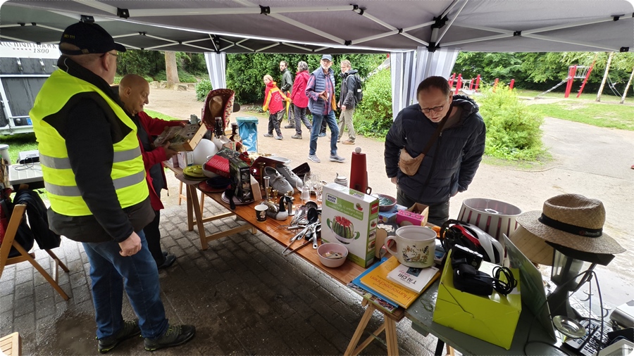 Lions Club Wienhausen-Flotwedel auf dem Flohmarkt am 02. August 2025