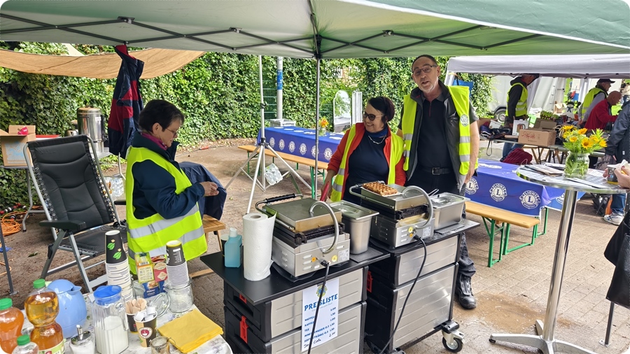 Lions Club Wienhausen-Flotwedel auf dem Flohmarkt am 02. August 2025
