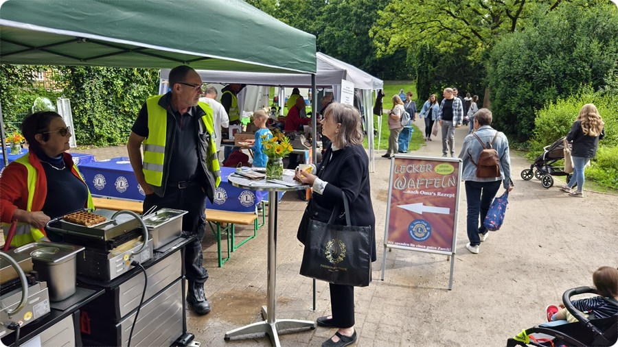 Lions Club Wienhausen-Flotwedel auf dem Flohmarkt am 02. August 2025