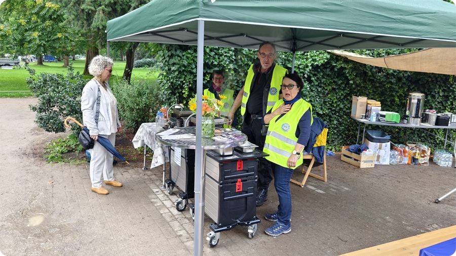 Lions Club Wienhausen-Flotwedel auf dem Flohmarkt am 02. August 2025