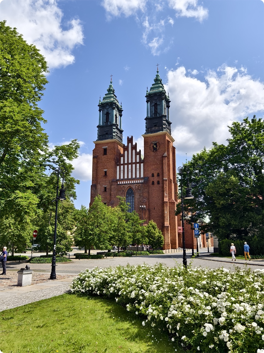 Die Erzbischöfliche St.-Peter-und Paul-Kathedrale in Poznań (Posen)