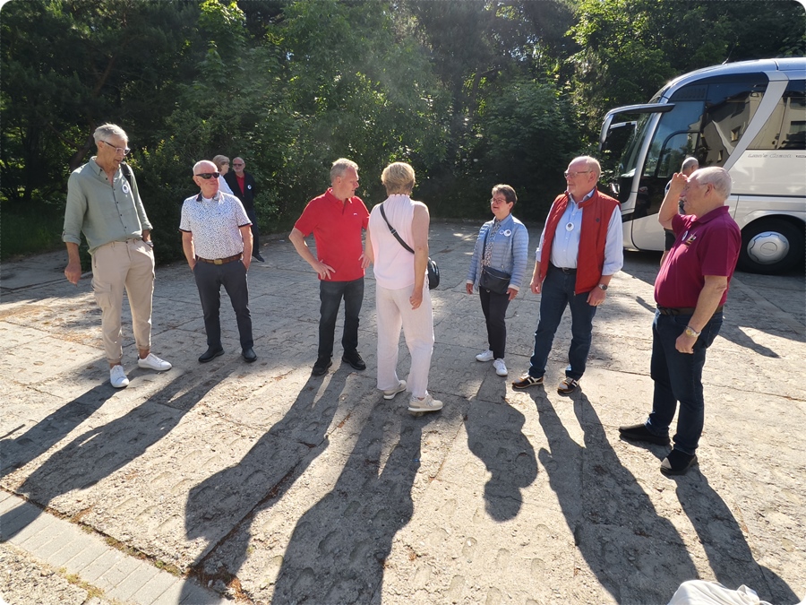 Treffen am Reisebus zum Beginn der Rückreise