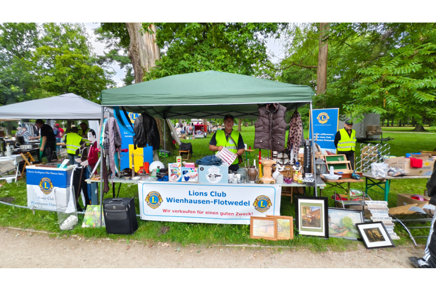 Lions Club Wienhausen-Flotwedel auf dem Flohmarkt am 1. August 2026