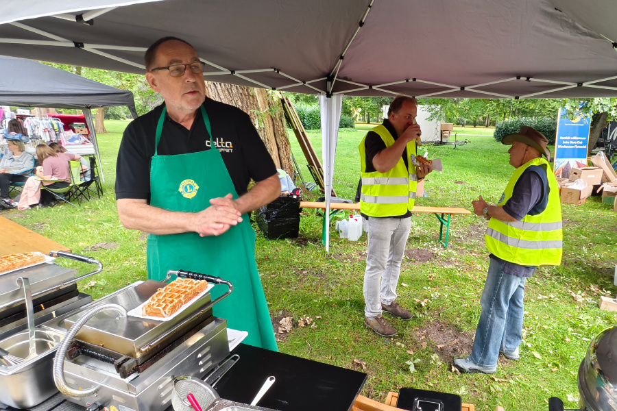 Lions Club Wienhausen-Flotwedel auf dem Flohmarkt am 1. August 2026
