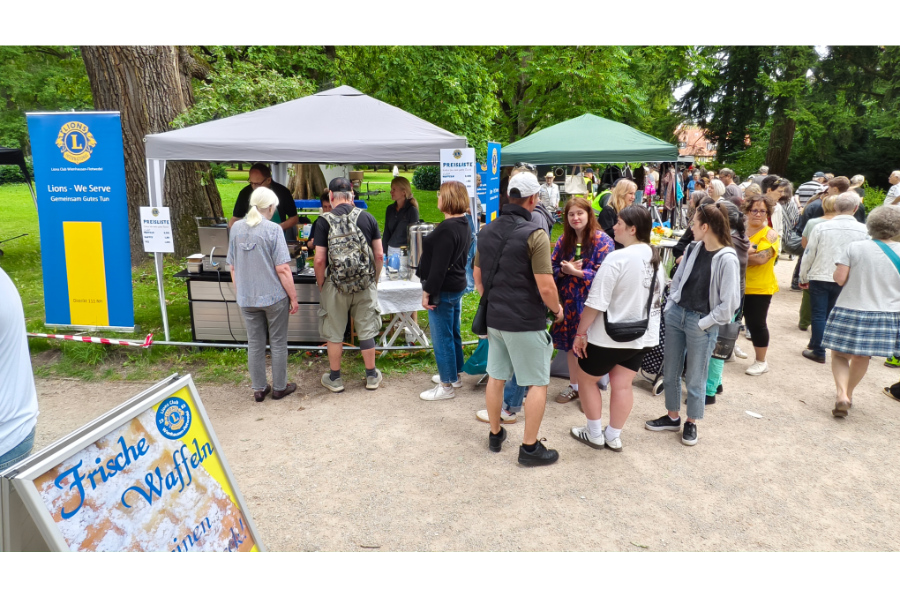 Lions Club Wienhausen-Flotwedel auf dem Flohmarkt am 1. August 2026