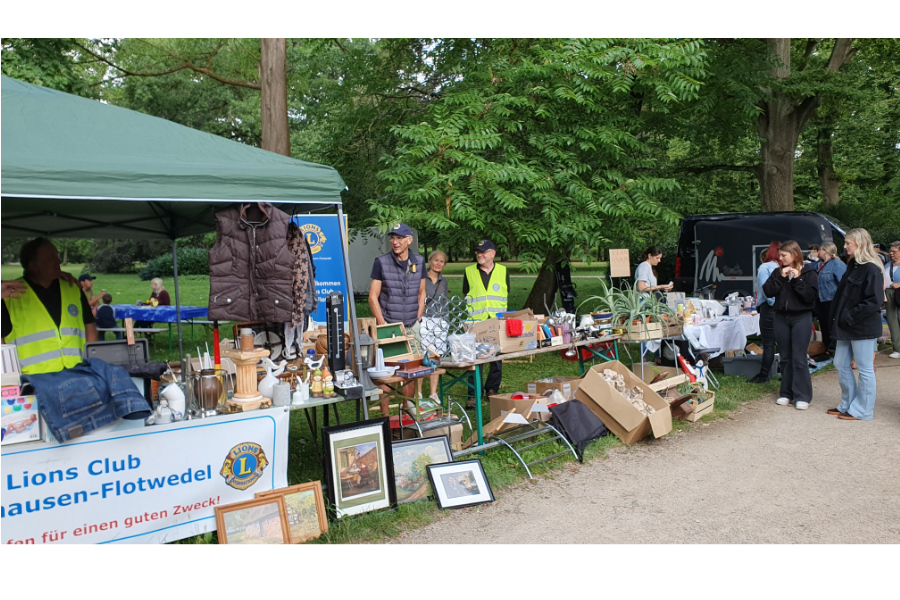 Lions Club Wienhausen-Flotwedel auf dem Flohmarkt am 1. August 2026